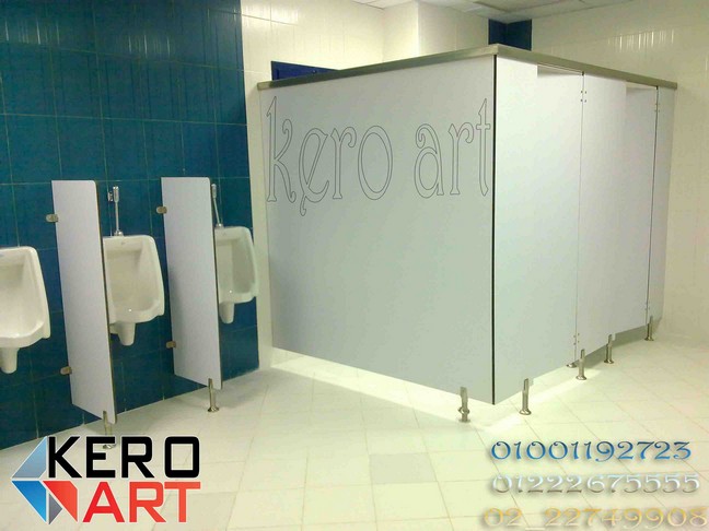 Enclosuress Urinals Bathroom